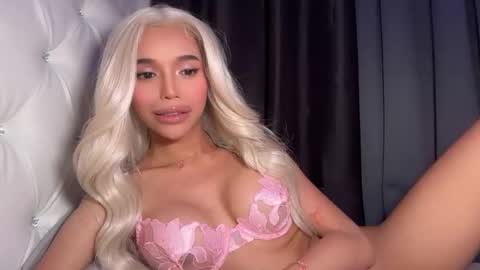 Snapshot of babysabrinaxx chatting on October 2025 07:24:02 PM babysabrinaxx online show from October 2025 07:24:02 PM