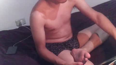 babyyourearichman online show from February 2026 12:58:02 AM