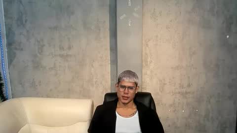 bad_boytoh online show from January 2026 01:35:02 PM