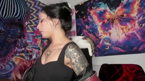 Bratty Lanita - independent online show from May 2026 12:40:01 AM