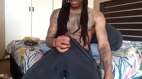 Snapshot of bad_dawgg chatting on December 2024 06:00:02 AM rastafaria online show from December 2024 06:00:02 AM