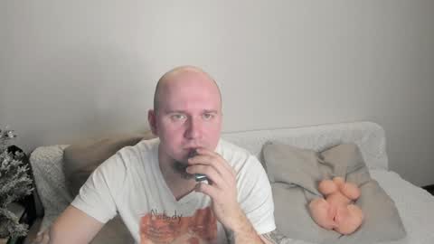 Snapshot of bad_hot_boy__209123 chatting on January 2025 11:43:02 AM Mike online show from January 2025 11:43:02 AM