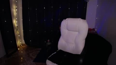 Snapshot of bad_scarlett1 chatting on February 2025 11:08:02 PM Scarlett online show from February 2025 11:08:02 PM