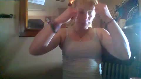 Badbitch520 online show from April 2026 02:08:02 PM