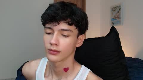 jhojan online show from November 2025 08:32:01 PM