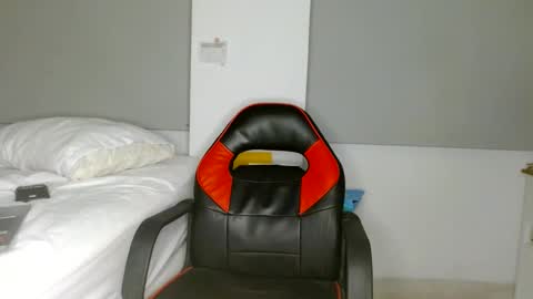 Snapshot of badbunny_69_ chatting on February 2025 11:20:01 AM badbunny_69_ online show from February 2025 11:20:01 AM