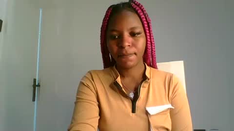 sweetberry online show from February 2026 04:44:01 AM