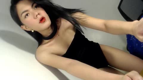 Snapshot of baddie_bunnyx chatting on January 2025 01:36:01 PM Hello im your lovely Cheska online show from January 2025 01:36:01 PM