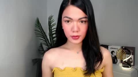 Snapshot of baddie_bunnyx chatting on January 2025 10:18:01 PM Hello im your lovely Cheska online show from January 2025 10:18:01 PM