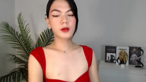 Snapshot of baddie_bunnyx chatting on January 2025 04:52:01 PM Hello im your lovely Cheska online show from January 2025 04:52:01 PM