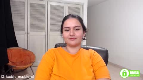 Snapshot of baddie_maddie_ chatting on September 2025 07:13:02 AM want custom text me through my snap 3 online show from September 2025 07:13:02 AM