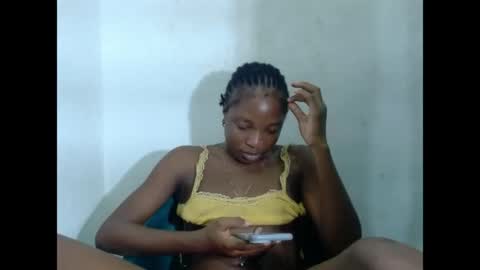 baddiebitchx online show from May 2026 12:15:01 AM