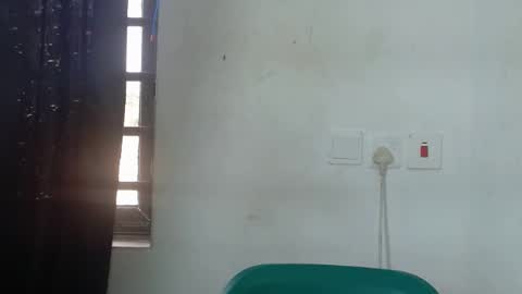 baddiebitchx online show from July 2026 12:33:01 PM