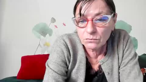 Snapshot of badgg chatting on October 2025 12:48:02 PM Gina online show from October 2025 12:48:02 PM