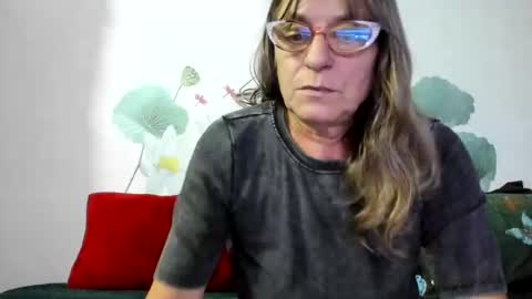 Snapshot of badgg chatting on October 2025 03:45:01 PM Gina online show from October 2025 03:45:01 PM