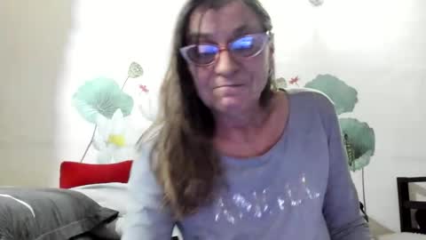 Snapshot of badgg chatting on January 2026 07:11:01 PM Gina online show from January 2026 07:11:01 PM
