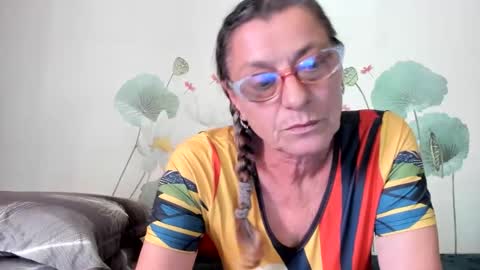 Snapshot of badgg chatting on May 2026 12:23:01 PM Gina online show from May 2026 12:23:01 PM