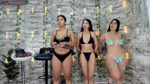 Snapshot of badgirls_000 chatting on September 2025 11:15:01 AM candy and dayan online show from September 2025 11:15:01 AM