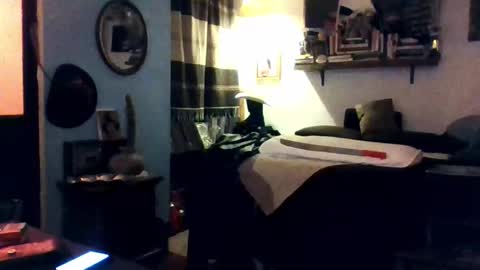 Mexican livin Off the Wall online show from February 2026 03:25:01 AM