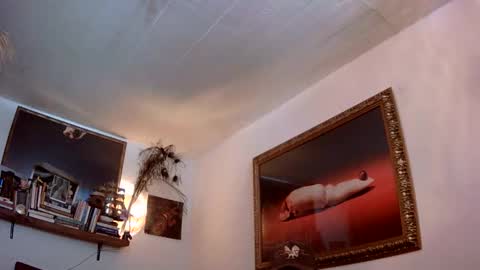 Snapshot of badhombremx chatting on March 2026 06:23:02 PM Mexican livin Off the Wall online show from March 2026 06:23:02 PM