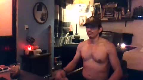 Snapshot of badhombremx chatting on April 2026 10:20:02 AM Mexican livin Off the Wall online show from April 2026 10:20:02 AM