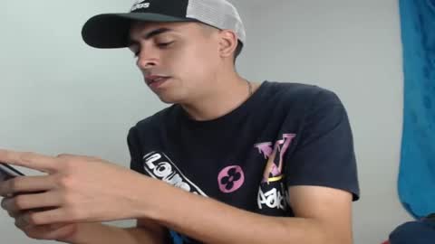 Snapshot of badjuanhot chatting on December 2024 11:56:02 PM Juan Help us reach 100 likes online show from December 2024 11:56:02 PM