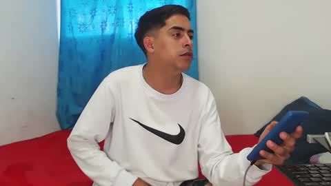 Snapshot of badjuanhot chatting on January 2025 02:38:02 PM Juan Help us reach 100 likes online show from January 2025 02:38:02 PM