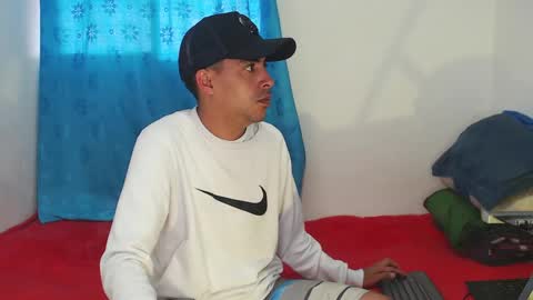 Snapshot of badjuanhot chatting on February 2025 01:01:01 PM Juan Help us reach 100 likes online show from February 2025 01:01:01 PM