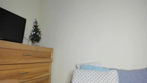 Name online show from December 2024 02:06:02 PM