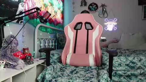 Bae Bae Blue online show from October 2025 09:04:01 PM