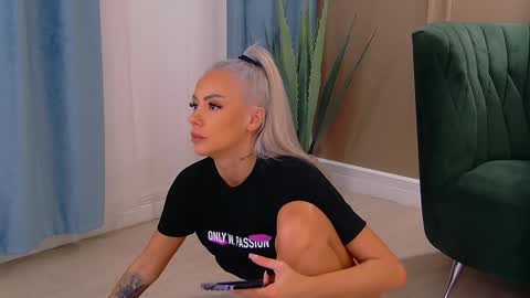 Snapshot of bailey_rush chatting on October 2025 04:50:01 PM bailey_rush online show from October 2025 04:50:01 PM