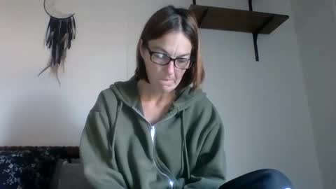 bamacpl80 online show from December 2025 01:26:01 PM