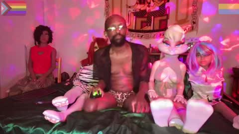 Snapshot of bandohusbando chatting on February 2025 05:30:02 AM Bando Husbando online show from February 2025 05:30:02 AM