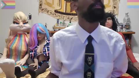 Snapshot of bandohusbando chatting on November 2025 03:28:02 AM Bando Husbando online show from November 2025 03:28:02 AM