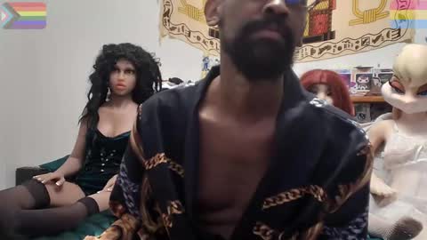 Bando Husbando online show from April 2026 04:18:02 AM