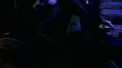 Snapshot of banjoey48 chatting on December 2024 04:27:02 AM BANJOEY online show from December 2024 04:27:02 AM