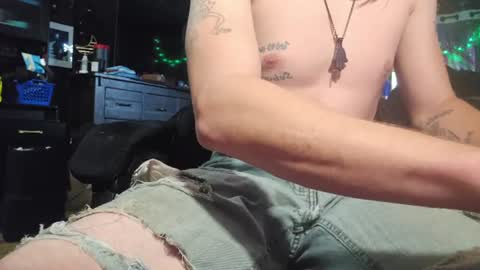 Snapshot of baphometbehold chatting on June 2026 08:19:01 PM baphometbehold online show from June 2026 08:19:01 PM