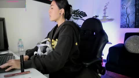 Gabi  online show from March 2026 11:37:02 AM