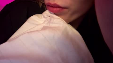 Snapshot of barbara53000 chatting on November 2025 10:21:02 PM charliejones online show from November 2025 10:21:02 PM