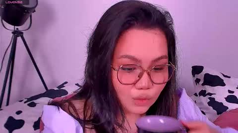 Barbie Kim online show from October 2025 06:18:01 PM