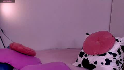 Barbie Kim online show from May 2026 03:55:02 AM