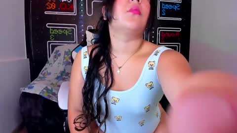 Snapshot of barbara_honey chatting on February 2025 12:47:02 PM Barbara online show from February 2025 12:47:02 PM