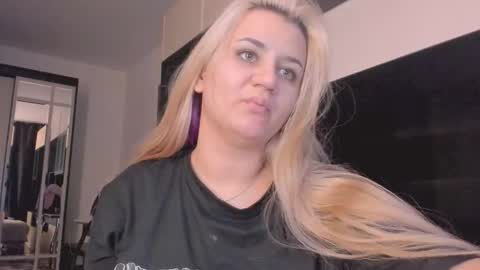 Snapshot of barbarasiren chatting on November 2025 03:29:01 AM barbarasiren online show from November 2025 03:29:01 AM