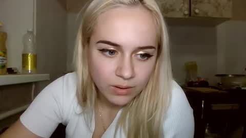 Snapshot of barbie___girl chatting on March 2026 06:47:01 PM barbie___girl online show from March 2026 06:47:01 PM