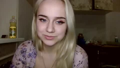 Snapshot of barbie___girl chatting on March 2026 06:47:02 PM barbie___girl online show from March 2026 06:47:02 PM