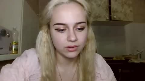 Snapshot of barbie___girl chatting on March 2026 06:44:02 PM barbie___girl online show from March 2026 06:44:02 PM