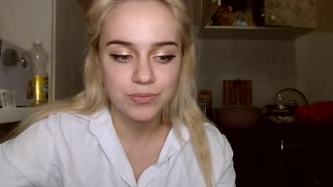 Snapshot of barbie___girl chatting on March 2026 06:45:02 PM barbie___girl online show from March 2026 06:45:02 PM