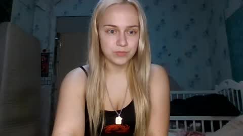 Snapshot of barbie___girl chatting on April 2026 03:42:02 PM barbie___girl online show from April 2026 03:42:02 PM