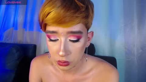 Snapshot of barbie_boy_ chatting on January 2025 07:35:01 AM I work from home this is my room 3 online show from January 2025 07:35:01 AM