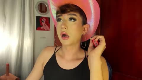 Snapshot of barbie_boy_ chatting on September 2025 07:56:02 AM I work from home this is my room 3 online show from September 2025 07:56:02 AM